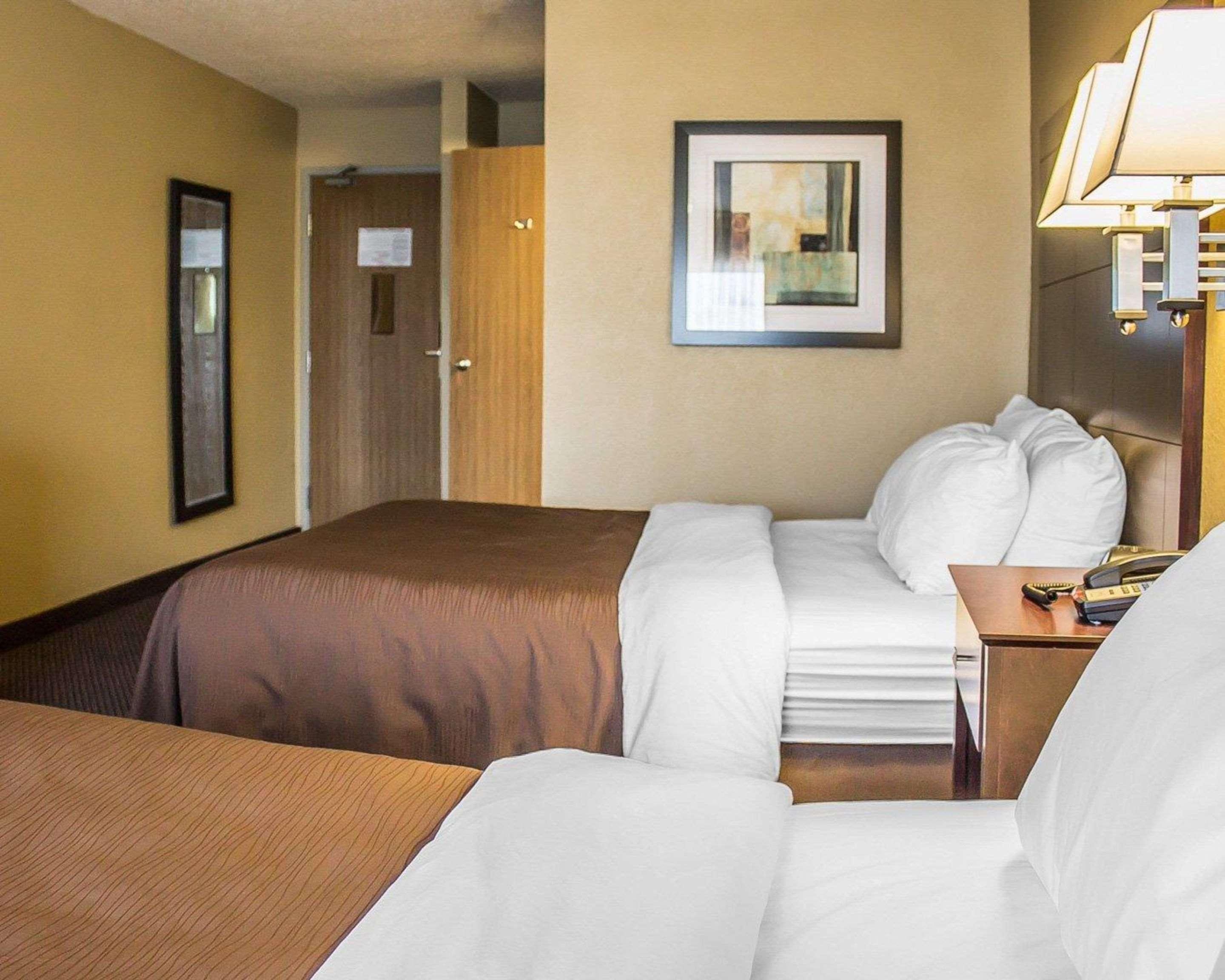 Quality Inn & Suites Sturgeon Bay Exterior foto